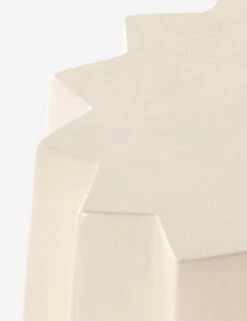 Davila Round Indoor / Outdoor Side Table -VIAN Furniture Shop 105012 002 DET 4