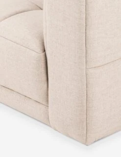 Reagan Sofa -VIAN Furniture Shop 226438 001 DET 3