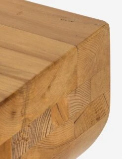 Britt Tall Pedestal -VIAN Furniture Shop 228380 002 DET 5