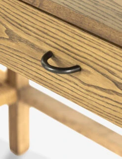 Laird Desk -VIAN Furniture Shop 228900 001 DET 3