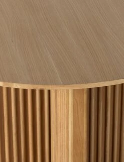 Sekani Round Dining Table -VIAN Furniture Shop 232540 001 DET 4