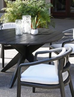 Rosetta Indoor / Outdoor Round Dining Table -VIAN Furniture Shop 51005875 3 LIFESTYLE