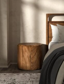 Rojas Round Side Table -VIAN Furniture Shop CH 1001673 MX01 FN LV ST WT OS LIFESTYLE02