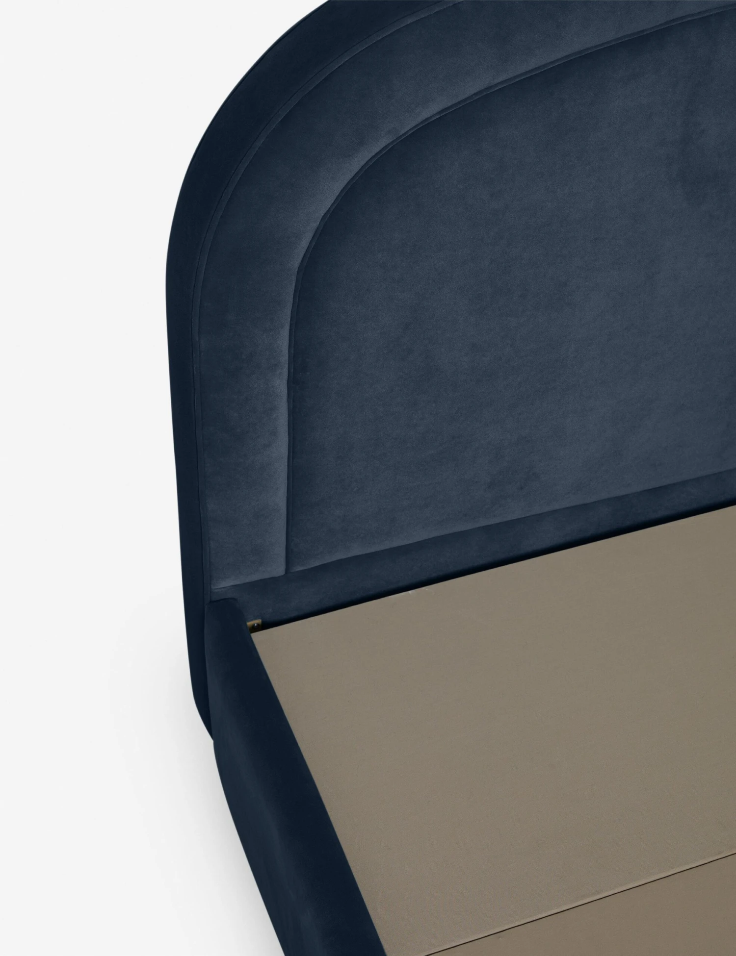 Newbery Platform Bed 10 Newbery Platform Bed - Image 8