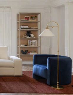 Kennard Accent Chair -VIAN Furniture Shop SectionalLivingII 2861 SITECROP 3 aedf76fe b122 4517 8c91 5424996eaccc